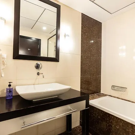 Beautiful Huge 2 Bed Room Apartment Dubai Exterior photo